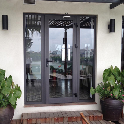 Cửa đi mở quay nhôm xingfa 1 cánh